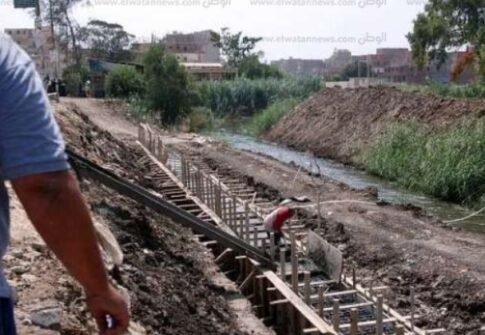 مشروع ترميم الجسور المتهايلة على مصرف كومير والأعمال الترابية للطريق الجانبي – إسنا، قنا